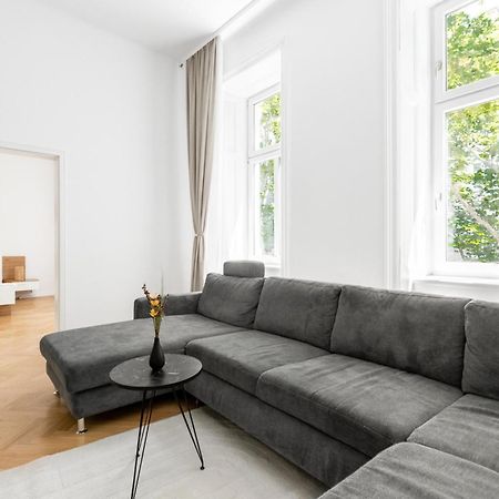 Stilvolle 2 Zimmer Apartment Im Wiener Altbaustil Nahe Donaukanal Екстериор снимка